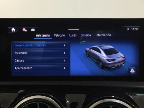 Mercedes-Benz CLA 200 D DCT