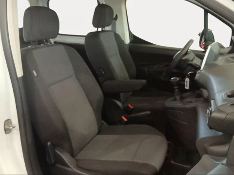 Peugeot Rifter Active Pack Business Standard BlueHDi 73 kW (100 CV)