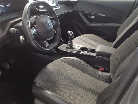 Peugeot 2008 Allure Puretech 100 S&S 6 Vel. MAN