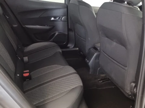 Peugeot 2008 Allure Puretech 100 S&S 6 Vel. MAN