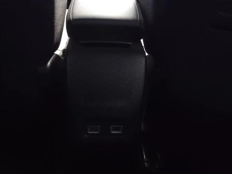 Peugeot 2008 Allure Puretech 100 S&S 6 Vel. MAN