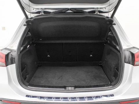 Mercedes-Benz GLA 200D