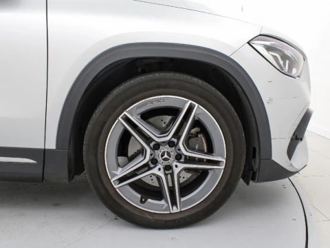 Mercedes-Benz GLA 200D