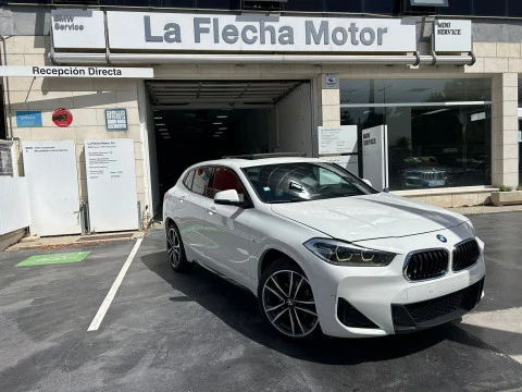 BMW X2 sDrive18d Business Auto