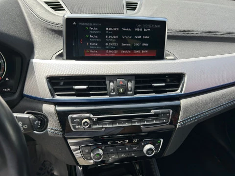 BMW X2 sDrive18d Business Auto