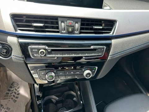 BMW X2 sDrive18d Business Auto