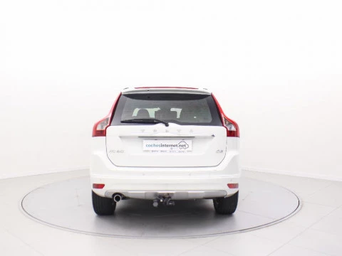 Volvo XC60 2.0 D3 MOMENTUM 136 5P