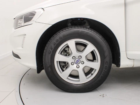 Volvo XC60 2.0 D3 MOMENTUM 136 5P