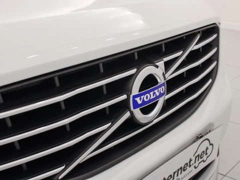 Volvo XC60 2.0 D3 MOMENTUM 136 5P