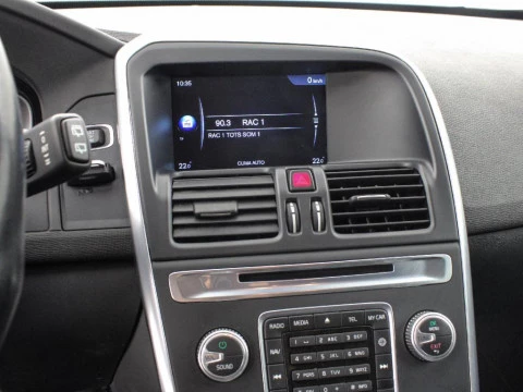 Volvo XC60 2.0 D3 MOMENTUM 136 5P