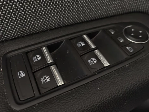 Renault Captur  Gasolina/gas  TCe Techno 74kW GLP