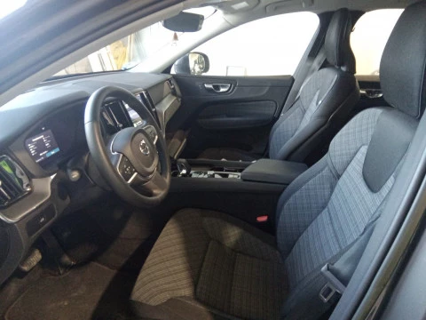 Volvo XC60 2.0 B4 D AWD Core Auto