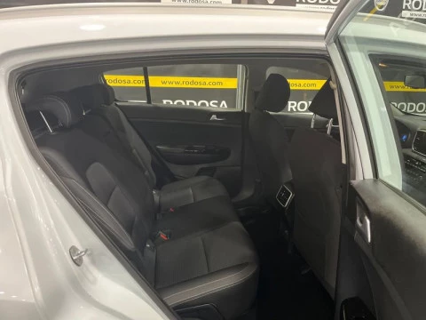 Kia Sportage 1.6 MHEV Drive 85kW (115CV) 4x2