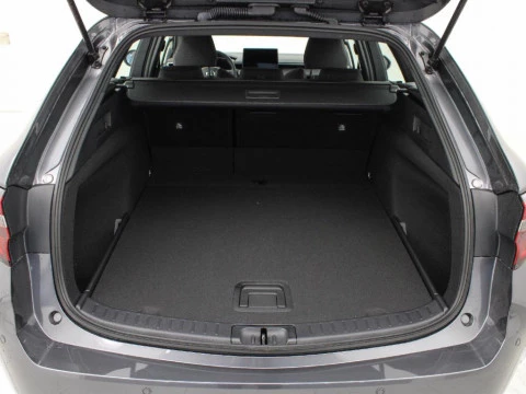 Toyota Corolla 1.8 HYBRID ACTIVE PLUS E-CVT 140 5P
