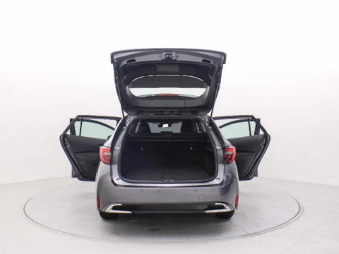 Toyota Corolla 1.8 HYBRID ACTIVE PLUS E-CVT 140 5P