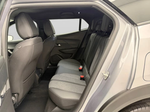 Peugeot 2008 Allure Gasolina 100 S&S 6 Vel. MAN