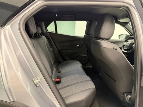 Peugeot 2008 Allure Gasolina 100 S&S 6 Vel. MAN