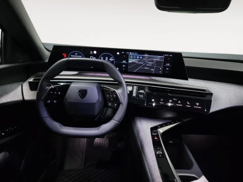 Peugeot 5008 Hybrid 1.2 107KW Allure eDCS6