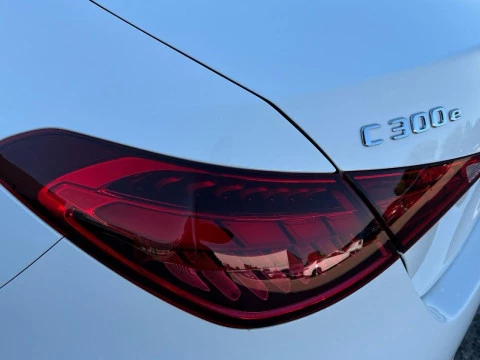 Mercedes-Benz Clase C C 300 e tec. hib. EQ Berlina