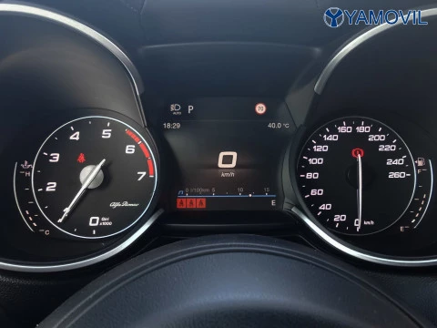 Alfa Romeo Stelvio 2.0 Gasolina Veloce Q4 206 kW (280 CV)