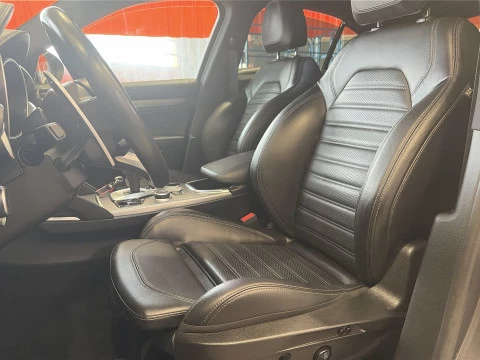 Alfa Romeo Stelvio 2.0 Gasolina Veloce Q4 206 kW (280 CV)
