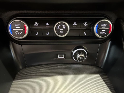 Alfa Romeo Stelvio 2.0 Gasolina Veloce Q4 206 kW (280 CV)