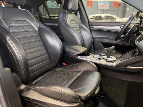 Alfa Romeo Stelvio 2.0 Gasolina Veloce Q4 206 kW (280 CV)