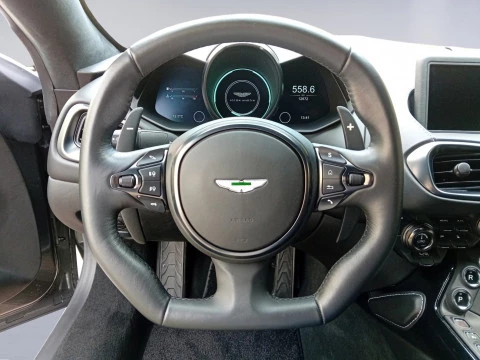 Aston Martin Vantage 4.0 V8