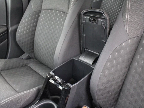 Toyota Corolla ACTIVE PLUS