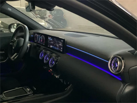 Mercedes-Benz Clase A 180 Sedán