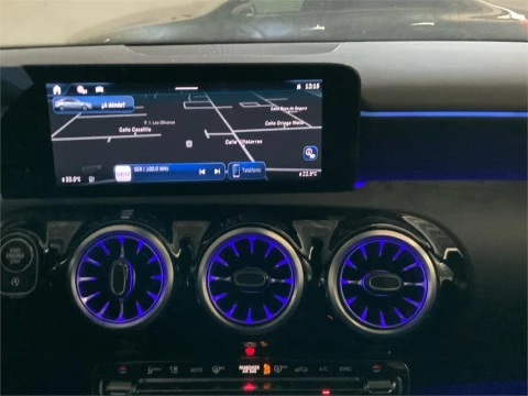 Mercedes-Benz Clase A 180 Sedán