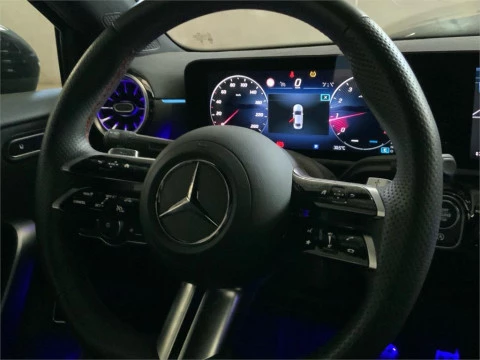 Mercedes-Benz Clase A 180 Sedán