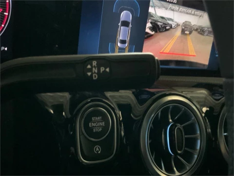 Mercedes-Benz Clase A 180 Sedán