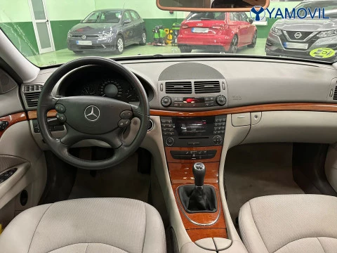Mercedes-Benz Clase E E 200 K Classic 135 kW (183 CV)