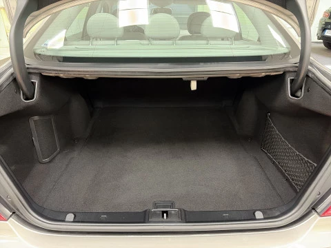 Mercedes-Benz Clase E E 200 K Classic 135 kW (183 CV)