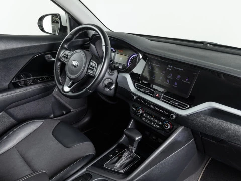 Kia Niro 1.6 GDi HEV 104kW (141CV) Drive Kia Niro 1.6 GDi HEV 104kW (141CV) Drive