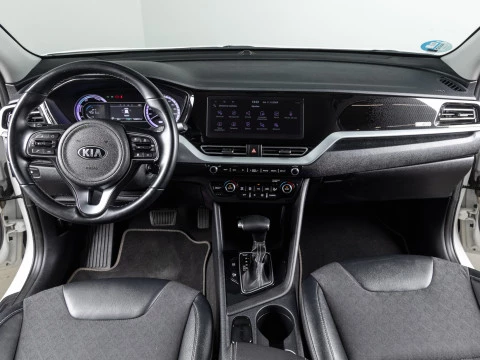 Kia Niro 1.6 GDi HEV 104kW (141CV) Drive Kia Niro 1.6 GDi HEV 104kW (141CV) Drive
