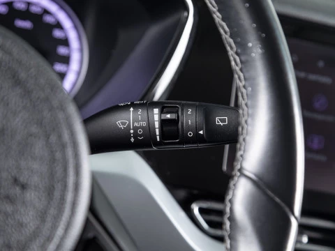 Kia Niro 1.6 GDi HEV 104kW (141CV) Drive Kia Niro 1.6 GDi HEV 104kW (141CV) Drive