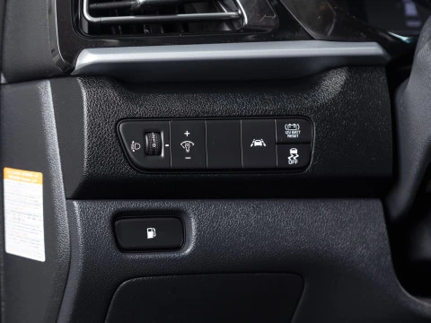 Kia Niro 1.6 GDi HEV 104kW (141CV) Drive Kia Niro 1.6 GDi HEV 104kW (141CV) Drive