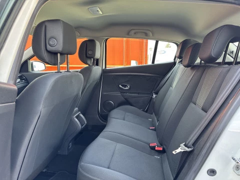 Renault Megane 1.6 SL Tom Tom 81 kW (110 CV)