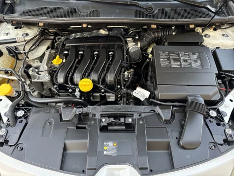 Renault Megane 1.6 SL Tom Tom 81 kW (110 CV)