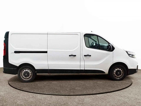 Nissan Primastar 2.0DCI 96KW GO L2H1 4P