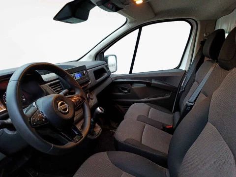 Nissan Primastar 2.0DCI 96KW GO L2H1 4P