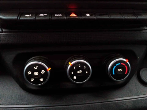 Nissan Primastar 2.0DCI 96KW GO L2H1 4P