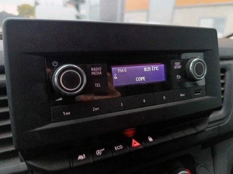 Nissan Primastar 2.0DCI 96KW GO L2H1 4P