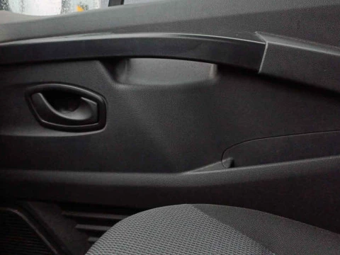 Nissan Primastar 2.0DCI 96KW GO L2H1 4P