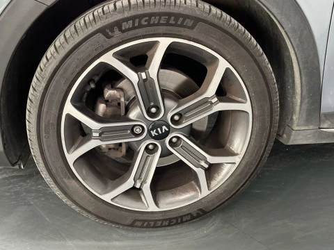Kia XCeed 1.6 MHEV iMT Tech 100kW (136CV)