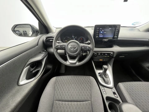 Toyota Yaris 1.5 120H Business Plus