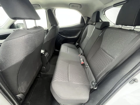 Toyota Yaris 1.5 120H Business Plus