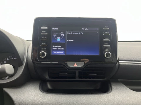 Toyota Yaris 1.5 120H Business Plus